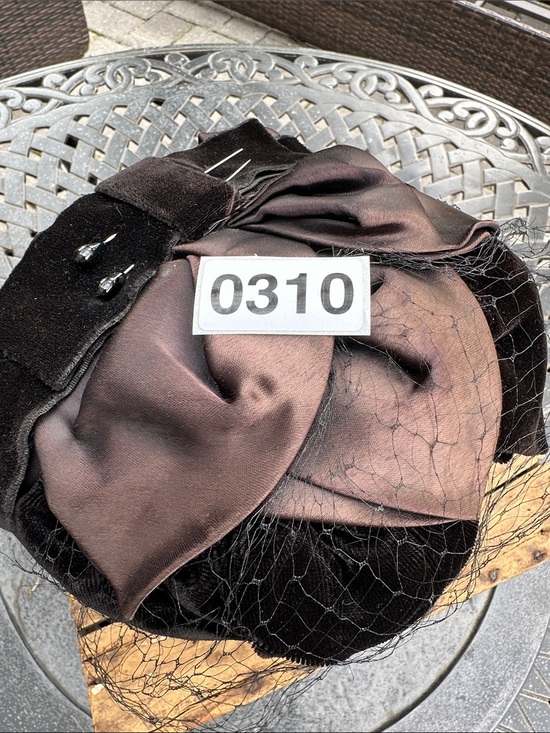 Vintage 1950s or 60s Velvet Cocktail Hat Birdcage Veil Satin Bow Fascinator